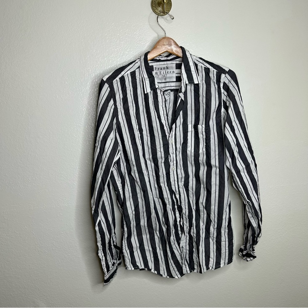 Frank & Eileen Barry Crinkle Striped Button Down Top XL